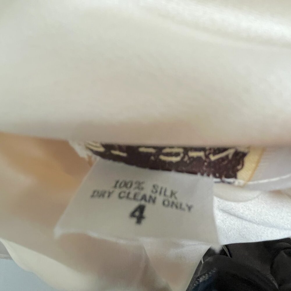 St John cream silk blouse 4 high neck long sleeve - Picture 7 of 8